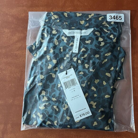 BCBGeneration Wrap Top Size Small Teal Leopard Print Tie Waist V Neck NWT $78 - Picture 13 of 13